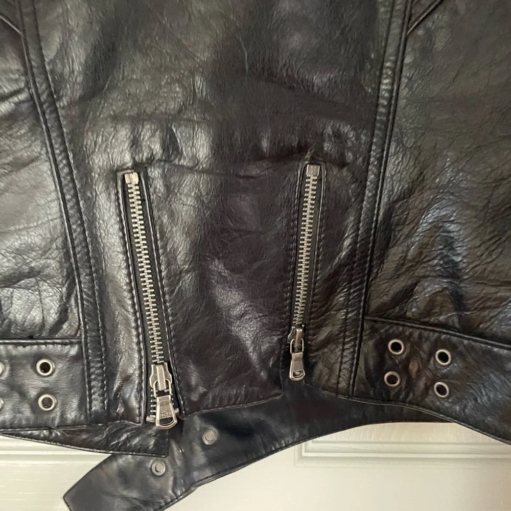 Express Genuine Women's Heavy Duty Sleek Black Leather Moto Jacket - Picture 5 of 7
